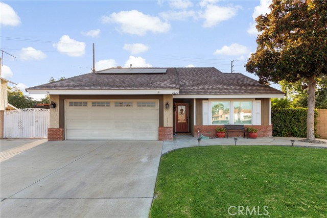 Property photo of 2620 S Quaker Ridge PL