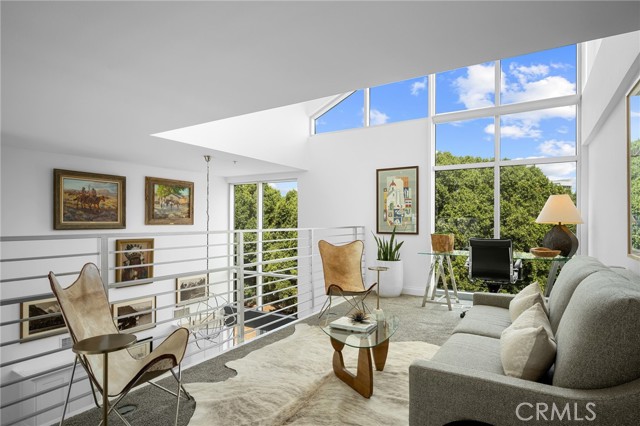 Photo of 111 S De Lacey