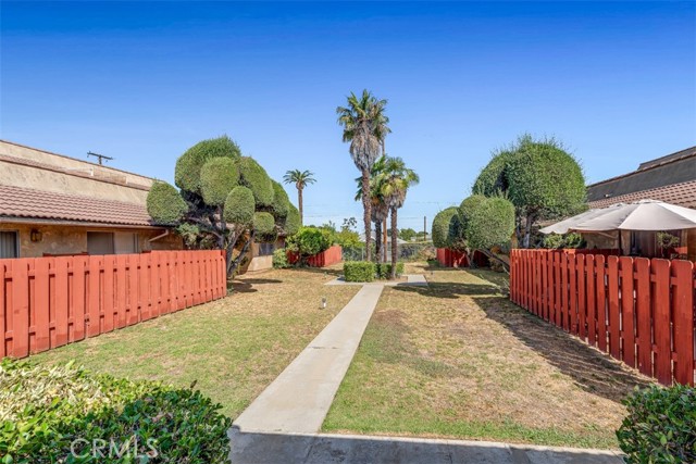 Property photo of 424 E Newmark