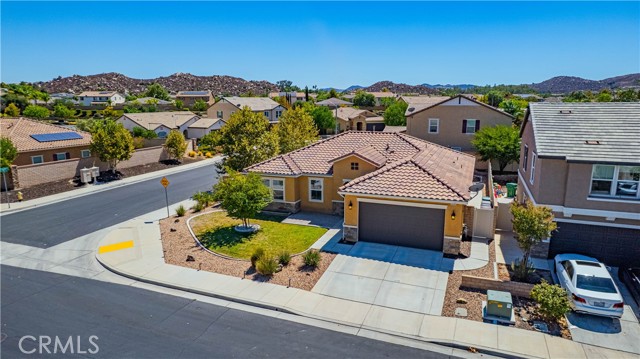 Property photo of 25299 Hitch Rail Ln.