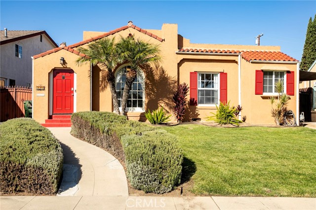 Property photo of 121 W Fairview