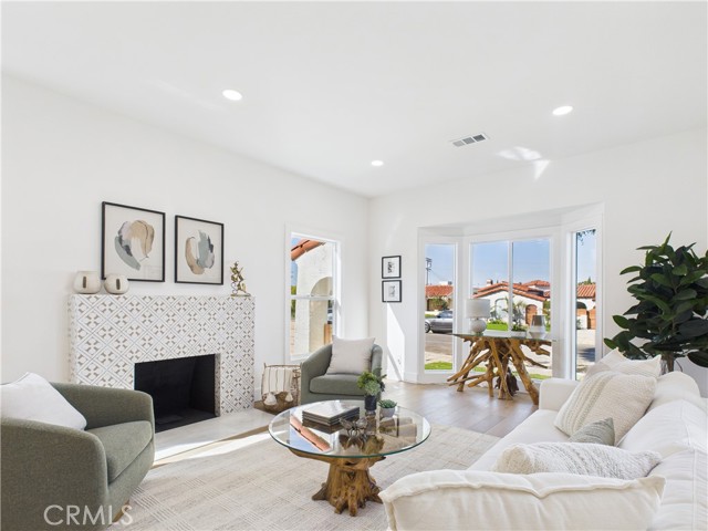 Property photo of 3116 W 78th PL