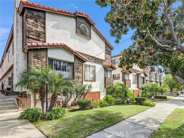 Property photo of 812 S Stoneman