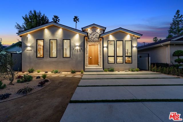 Property photo of 14647 Morrison ST