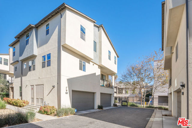 Photo of 19505 Herringbone Dr