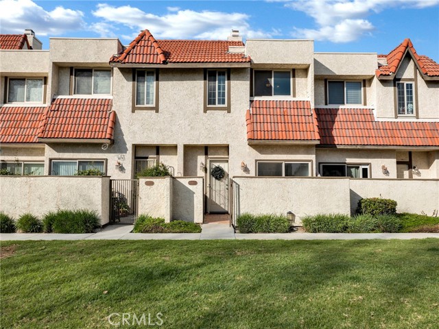 Property photo of 17951 River CR