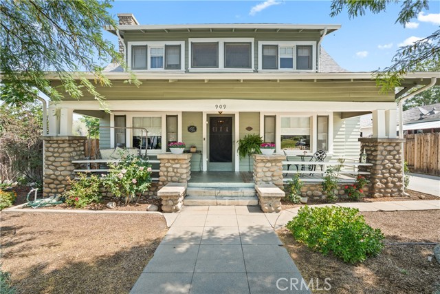 Property photo of 909 Stillman AV