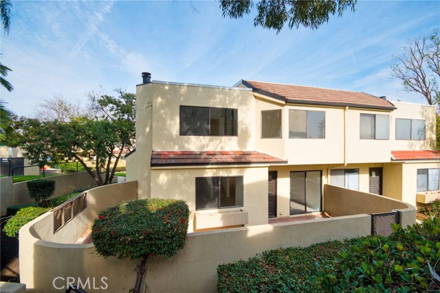Property photo of 13104 Glen CT
