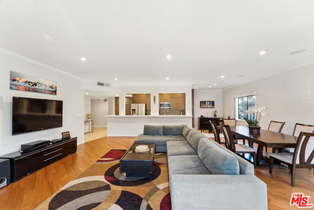 Property photo of 11737 Darlington AV