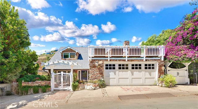 Property photo of 994 Bluebird Canyon DR