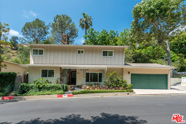 Property photo of 1247 N Bundy DR