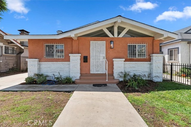 Property photo of 2018 W Martin Luther King Jr BL