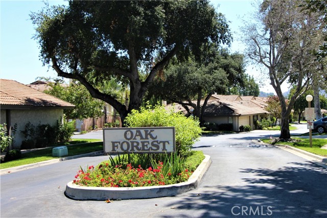 Property photo of 108 Oak Forest CR