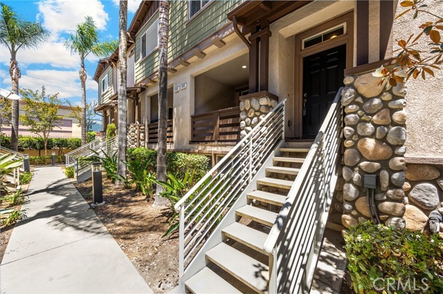 Property photo of 1565 Ledgestone LN