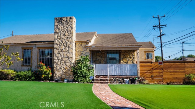 Property photo of 658 W 120th ST