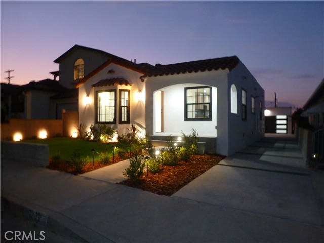 Property photo of 1242 W Summerland AV