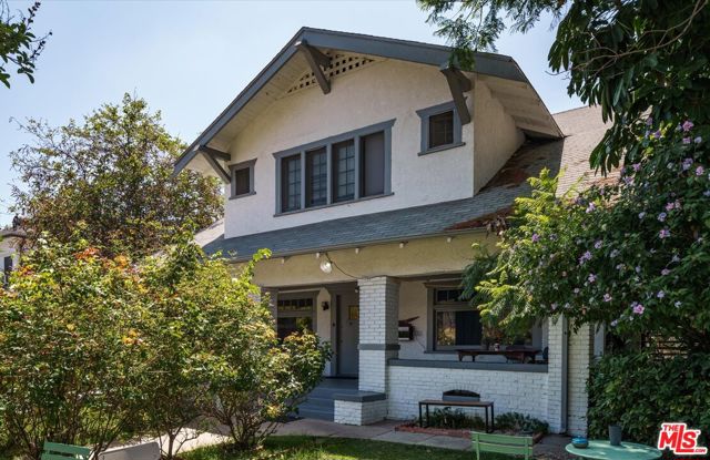 Property photo of 1807 N Van Ness AV