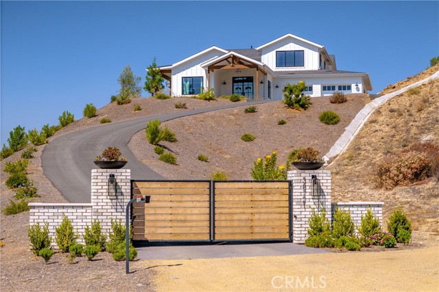 Property photo of 38721 Calle De Toros