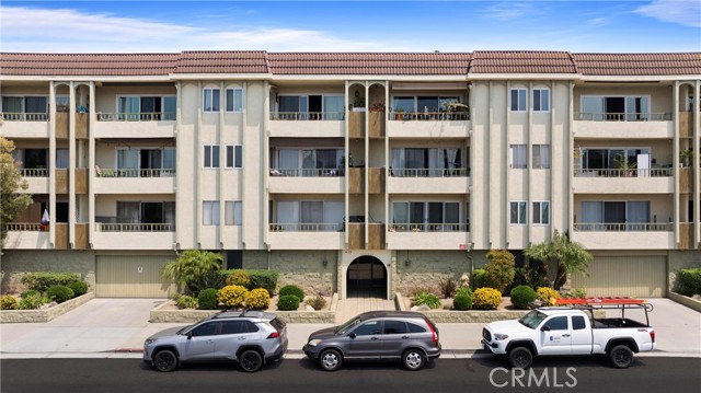 Property photo of 420 Redondo AV