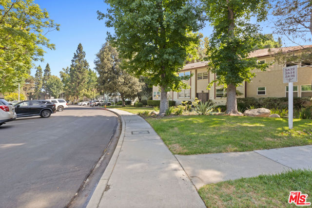 Property photo of 5830 Bowcroft ST