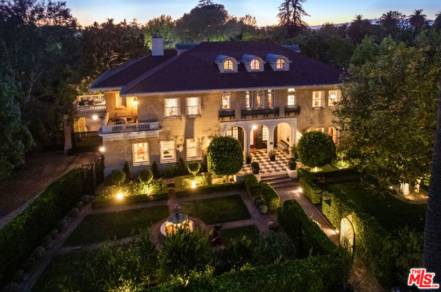 Property photo of 601 S Windsor BL