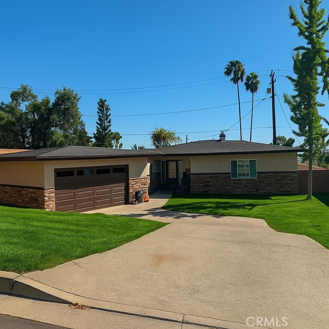Property photo of 382 Alta Pine
