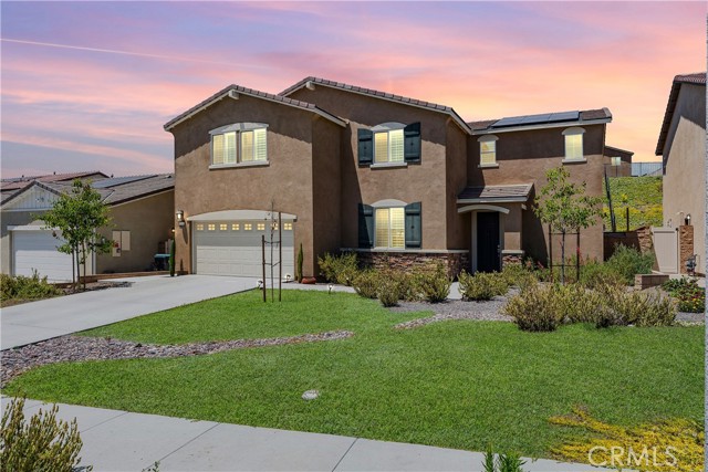 Property photo of 33116 Table Rock DR
