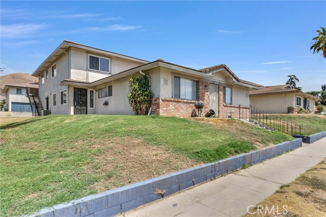 Property photo of 3536 Rainbow LN