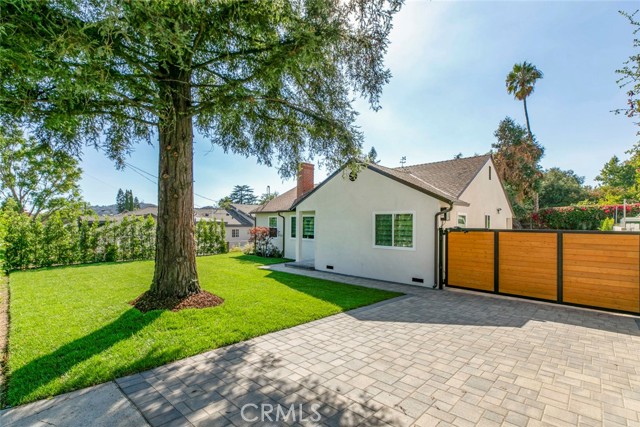 Photo of 4825 Angeles Crest
