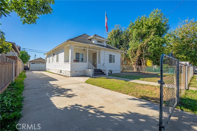 Property photo of 730 W 9th ST