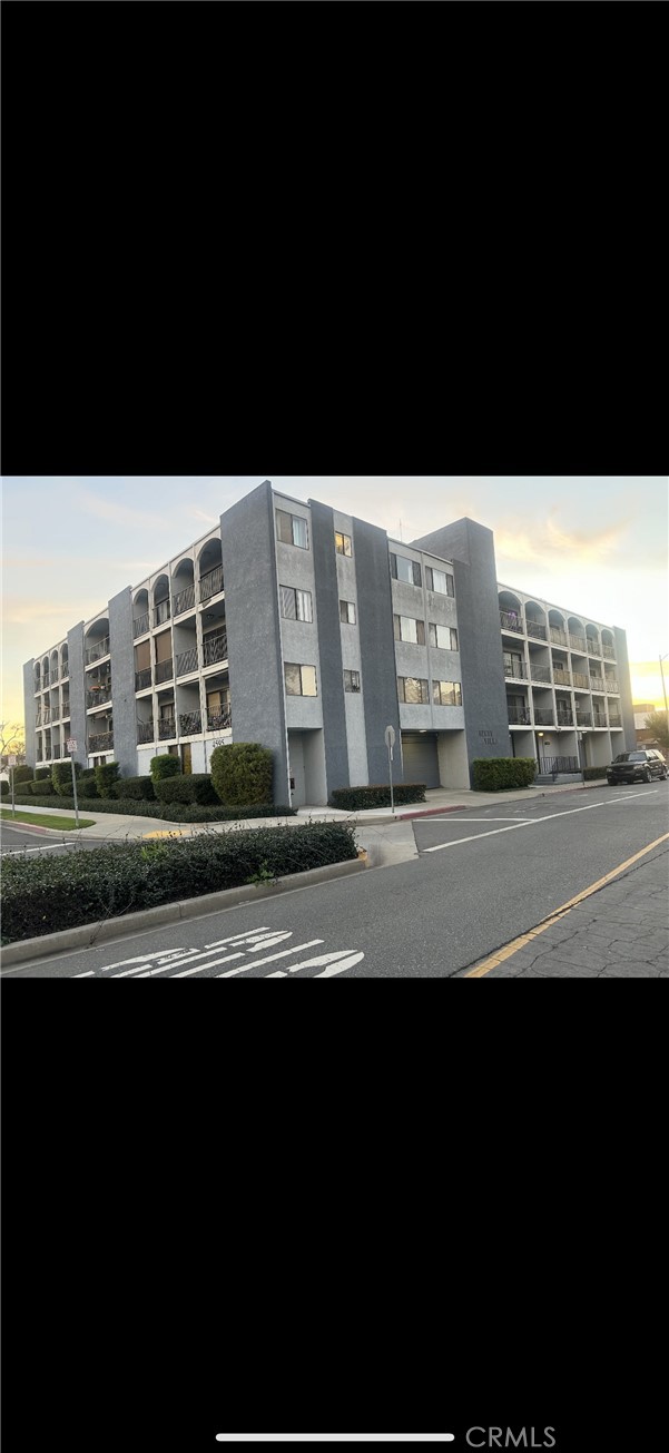 Property photo of 4595 California ave.