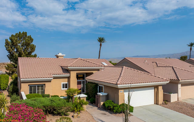 Property photo of 37953 Grand Oaks AV