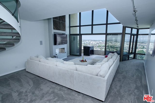 Property photo of 4337 Marina City DR