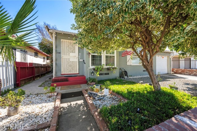 Property photo of 5824 Heliotrope AV