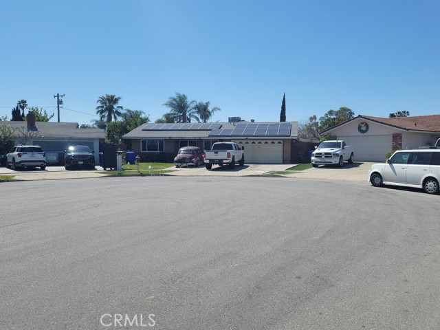Property photo of 17641 Vine CT