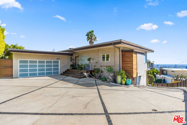 Property photo of 8555 Hollywood BL