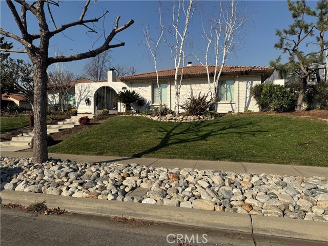 Property photo of 675 W Clark ST