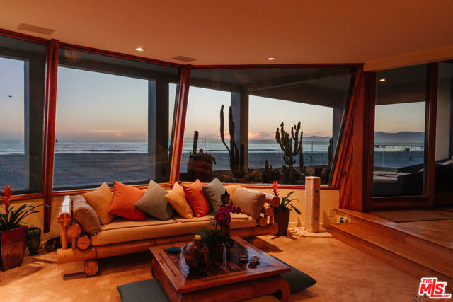 Property photo of 2 Outrigger ST