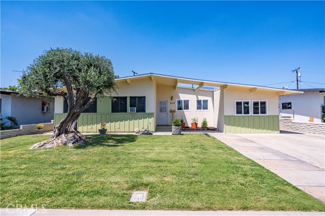 Property photo of 217 N Curtis Way