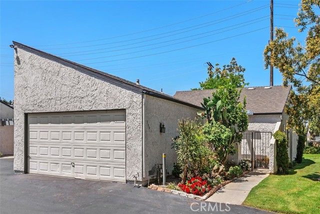 Property photo of 399 N Ironpike CR