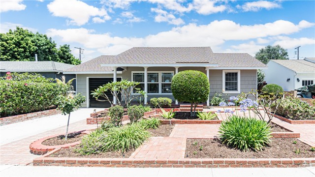 Property photo of 5449 E Fairbrook ST