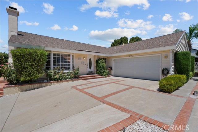 Property photo of 28901 Lotusgarden DR