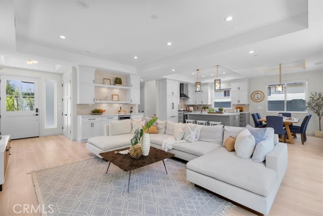 Photo of 2117 Marshallfield Lane