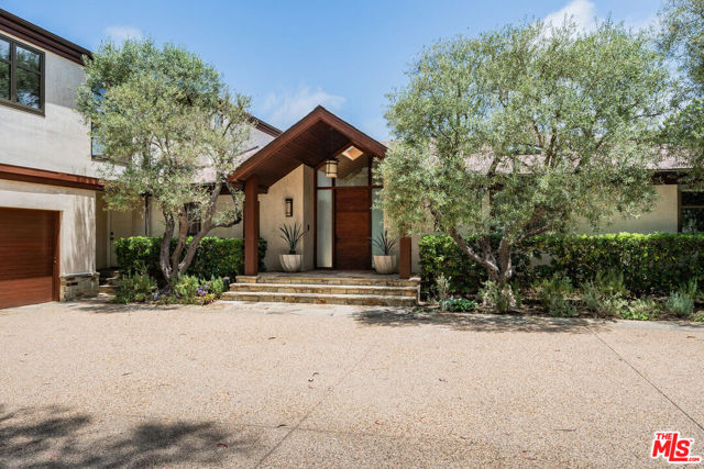 Property photo of 2232 Stradella RD