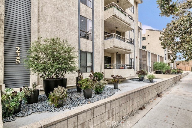 Property photo of 225 N Rose ST