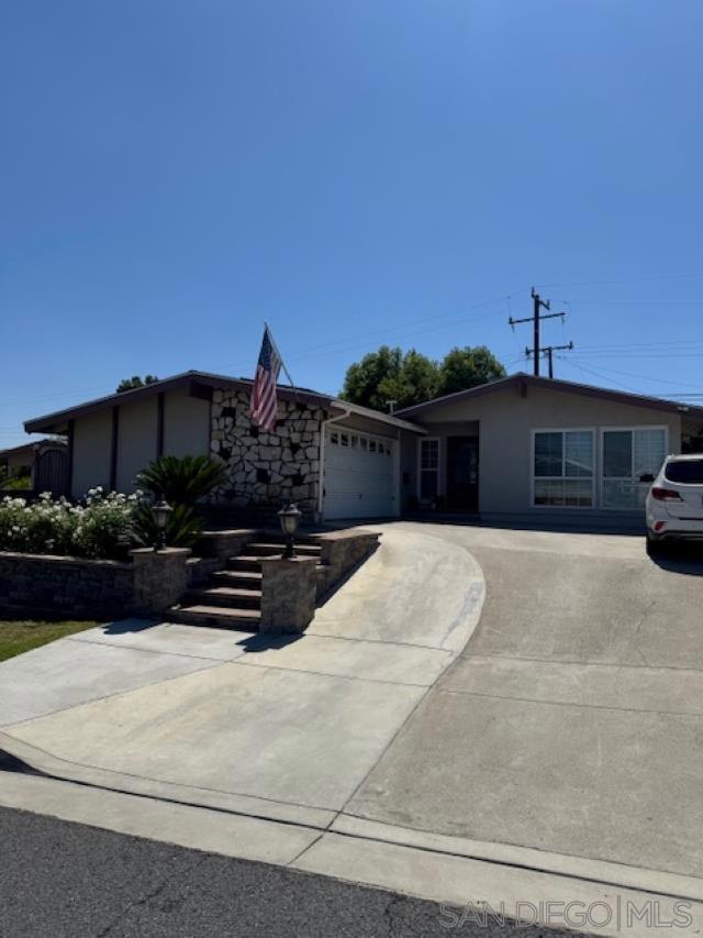 Property photo of 14211 Elmbrook Drive