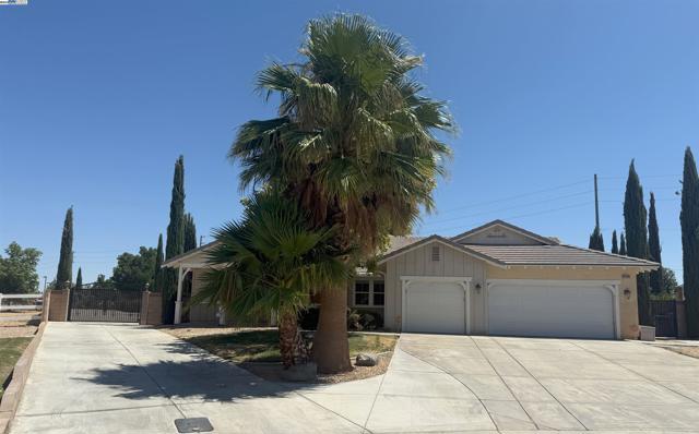 Photo of 43304 Palm Ln