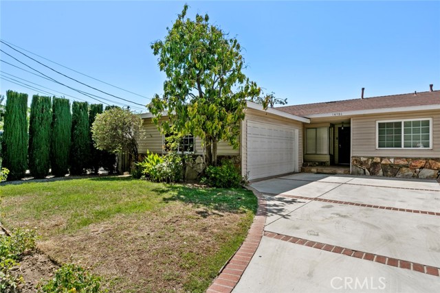 Property photo of 14926 Gilmore ST