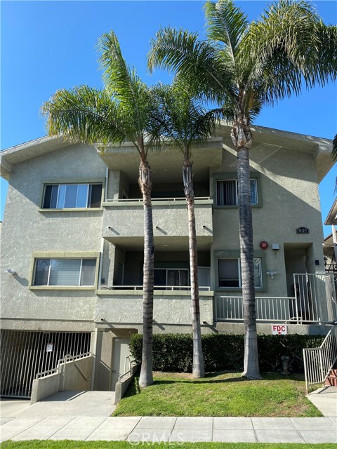 Property photo of 621 E Olive AV