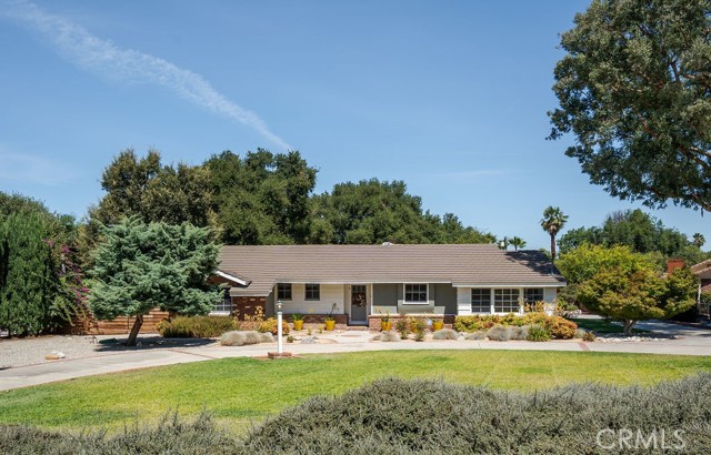 Property photo of 729 S Corrida DR